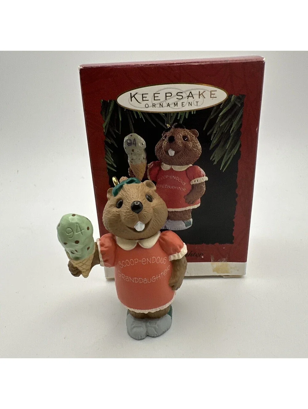 1994 Hallmark Keepsake Christmas Ornament Granddaughter Beaver With Ice Cream